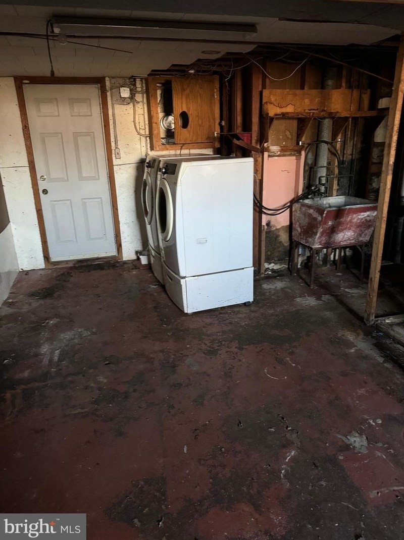 3117 Rheims Rd, Baltimore MD  21244-3437 exterior