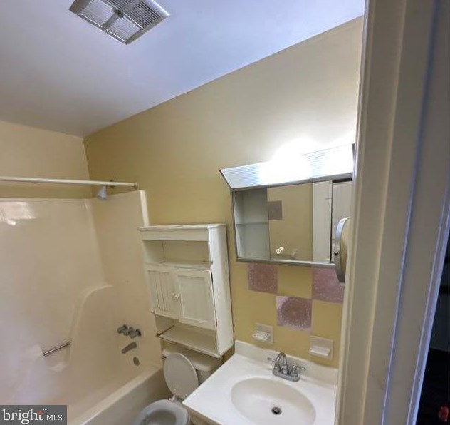 7406 Virginia Ave, Baltimore MD  21236-4622 exterior