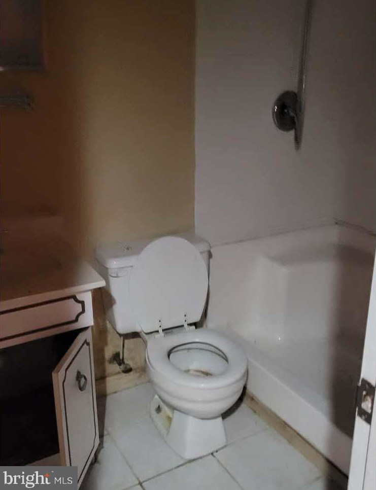 7406 Virginia Ave, Baltimore MD  21236-4622 exterior