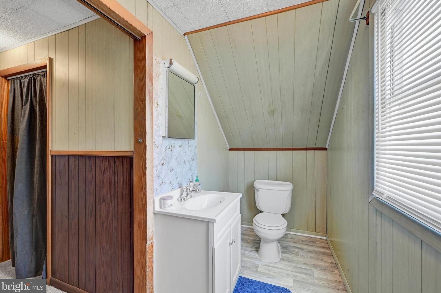 1807 Forrest Rd, Baltimore MD  21234-6106 exterior