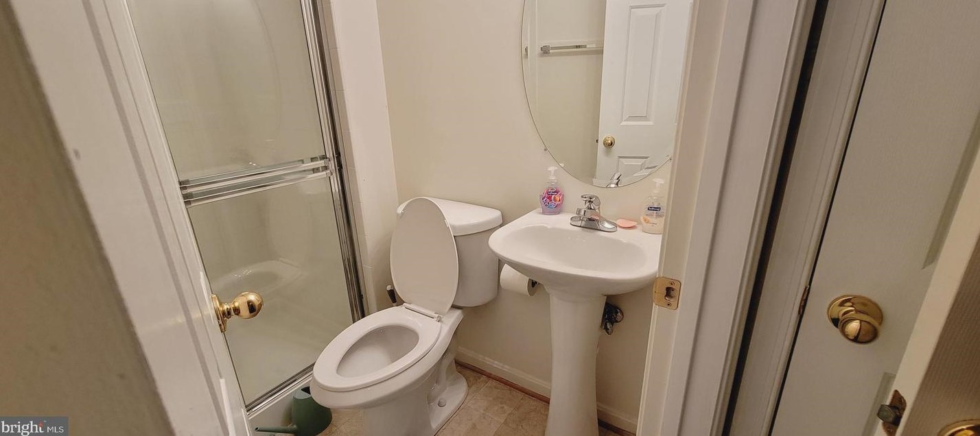 116 Buttonwood Ct, Baltimore MD  21237-3873 exterior