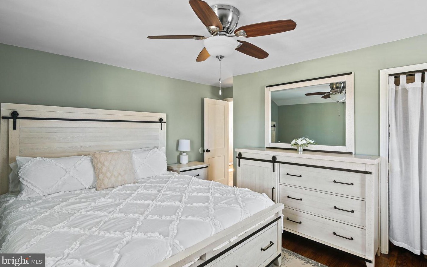 2021 Norhurst Way, Baltimore MD  21228-4115 exterior