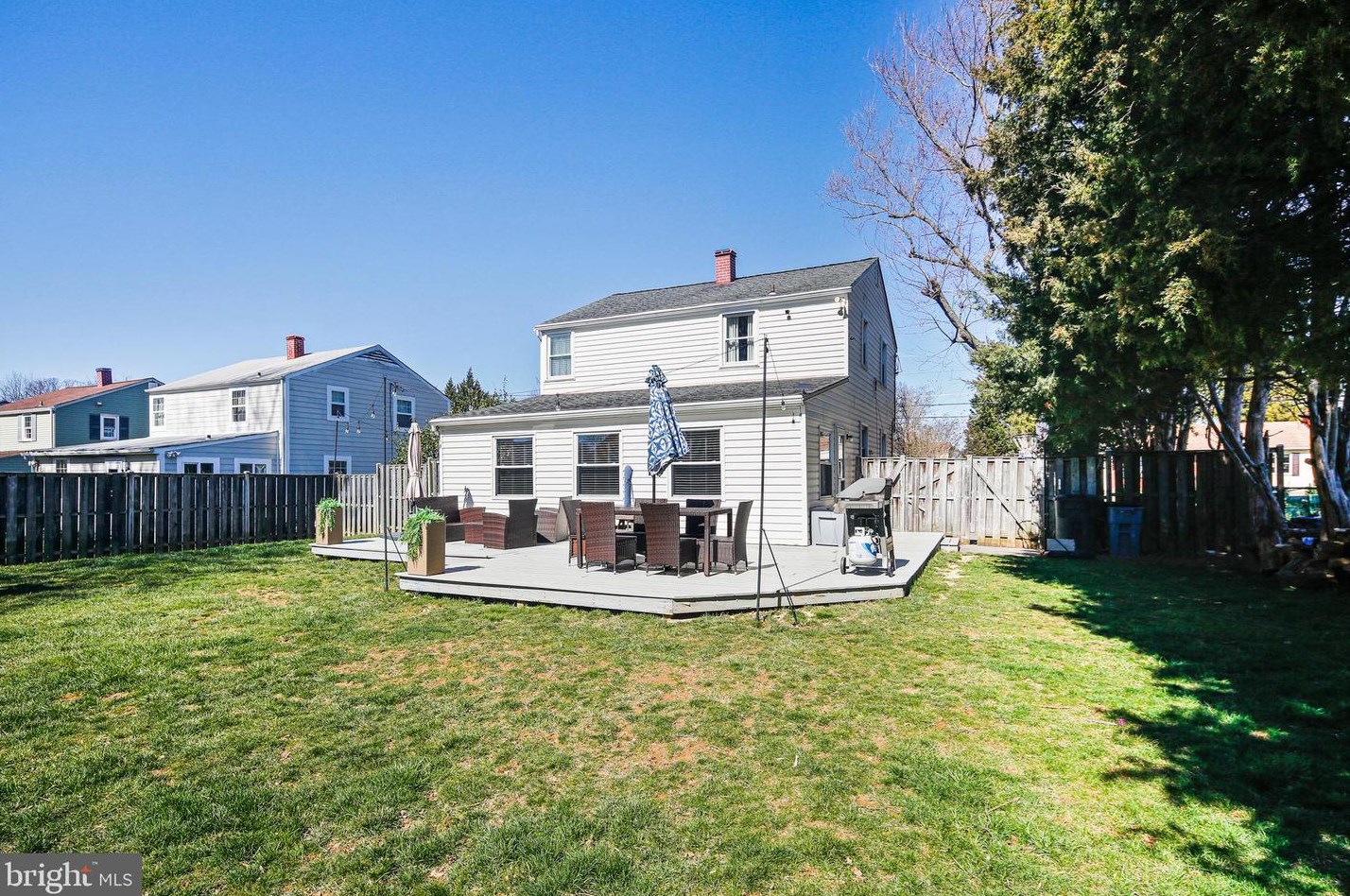 2021 Norhurst Way, Baltimore MD  21228-4115 exterior