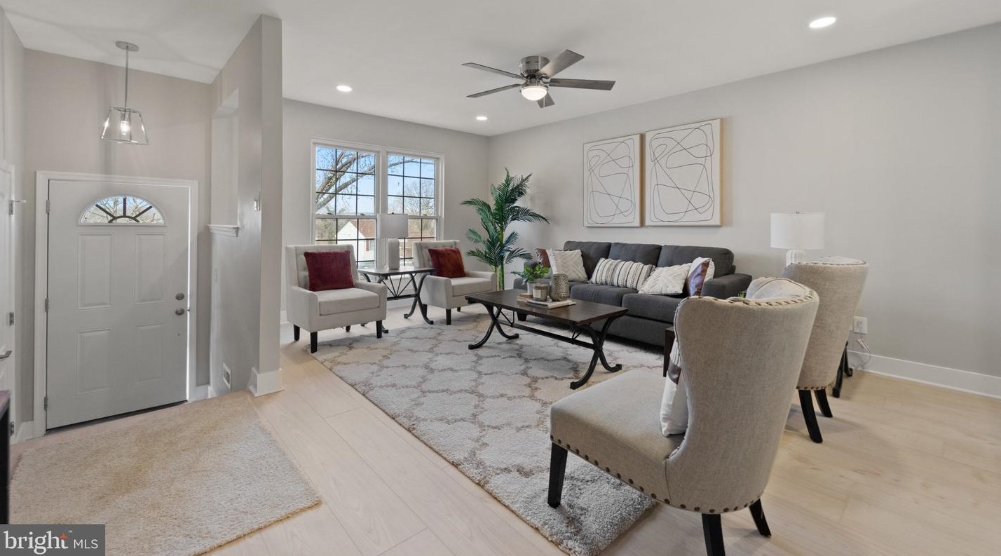 2037 Putnam Rd, Baltimore MD  21227-4144 exterior