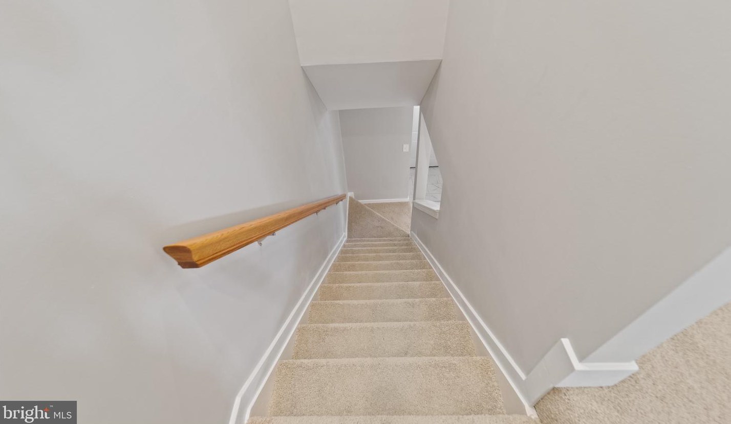 2037 Putnam Rd, Baltimore MD  21227-4144 exterior