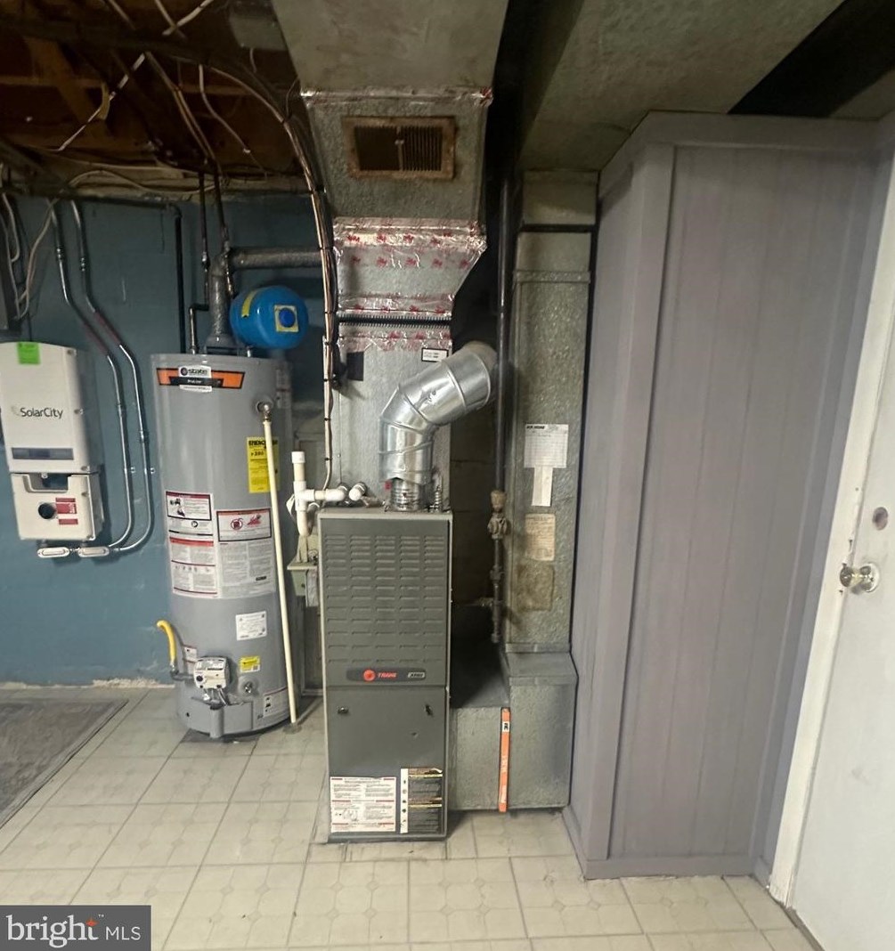 8016 Kimberly Rd, Baltimore MD 21222-2601 exterior