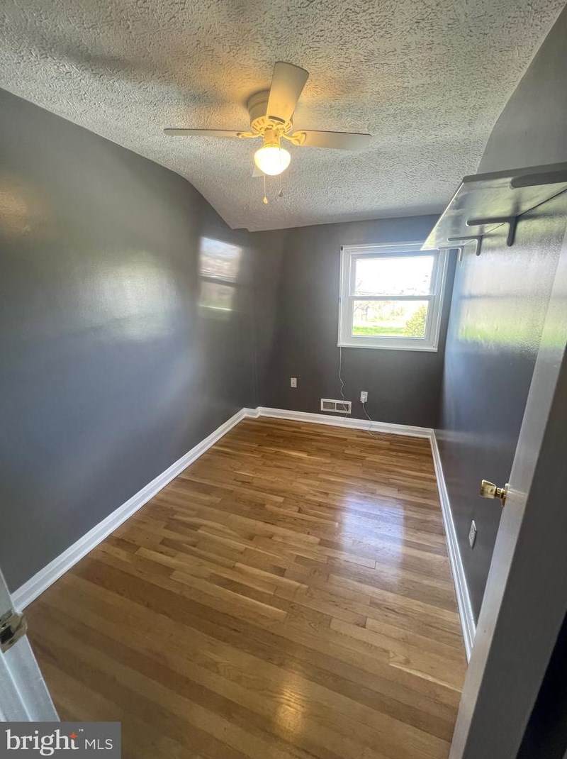 8016 Kimberly Rd, Baltimore MD 21222-2601 exterior