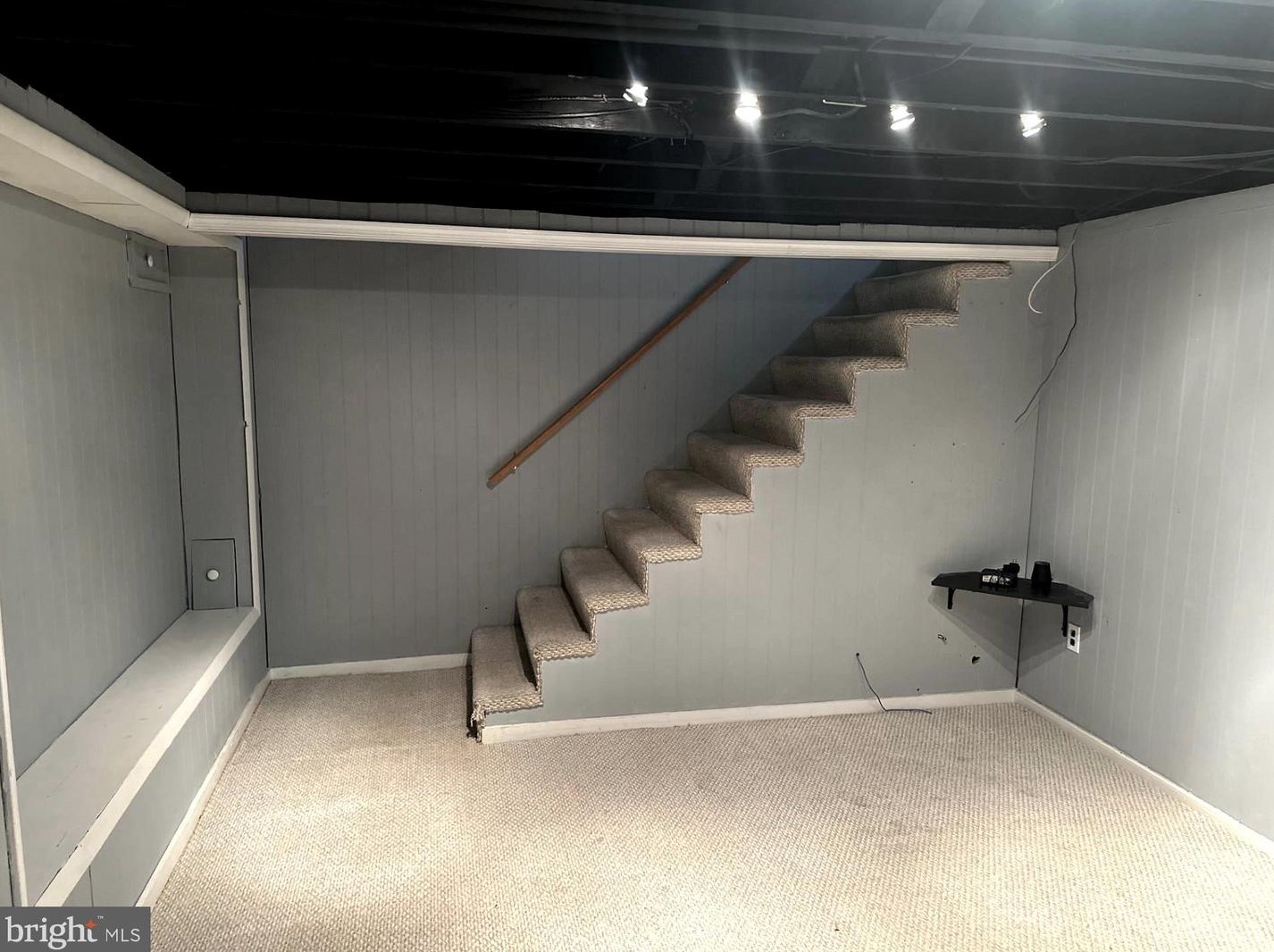 8016 Kimberly Rd, Baltimore MD 21222-2601 exterior