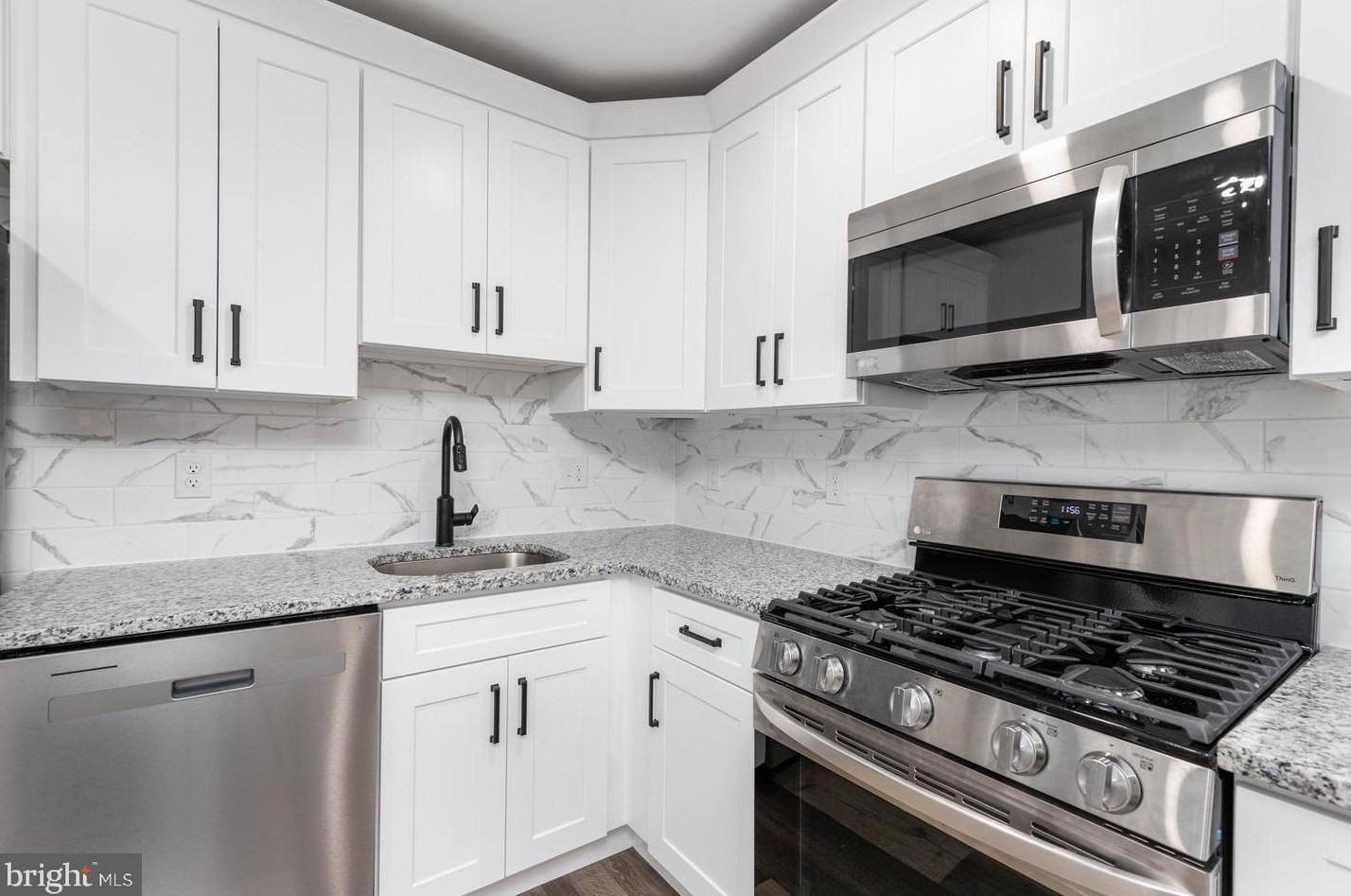 3446 Sollers Point Rd, Baltimore MD  21222-6052 exterior