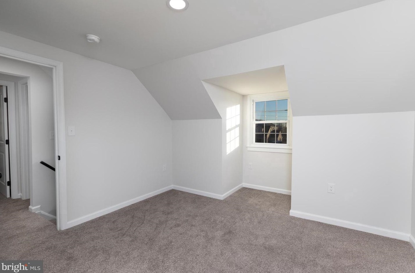 3446 Sollers Point Rd, Baltimore MD  21222-6052 exterior