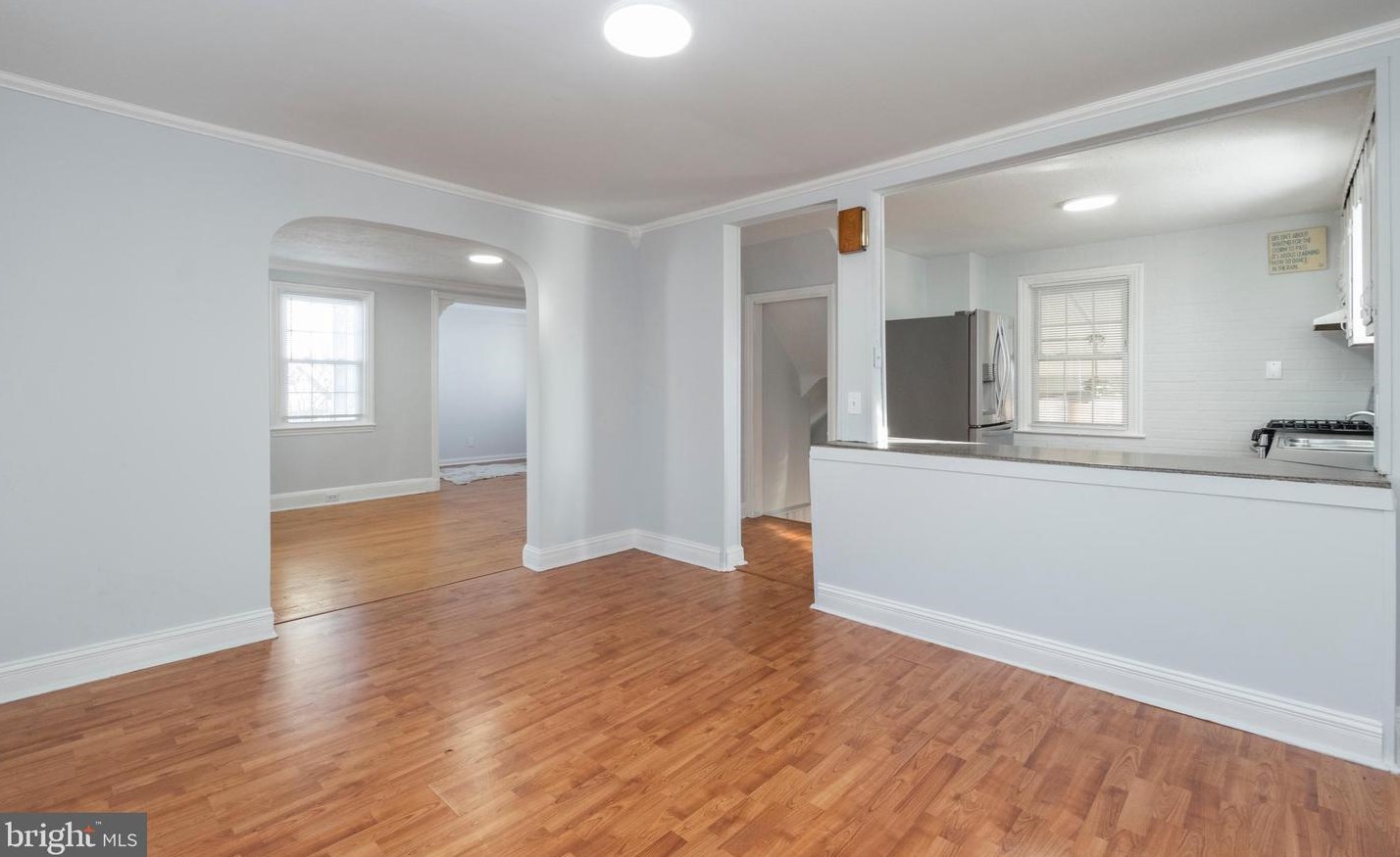 223 Maple Ave, Baltimore MD  21222-4245 exterior