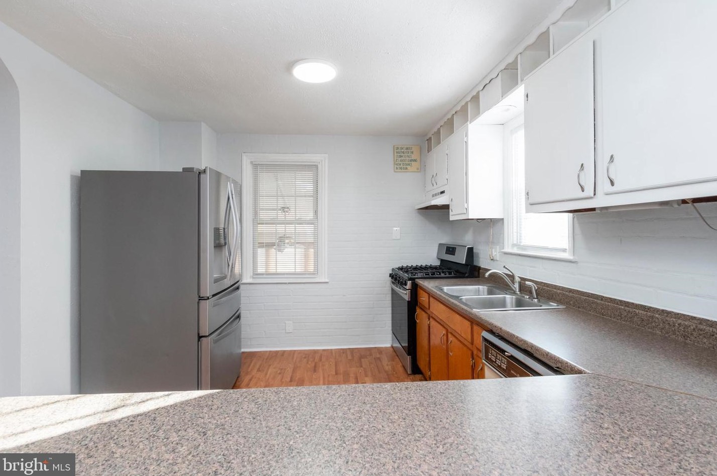 223 Maple Ave, Baltimore MD  21222-4245 exterior