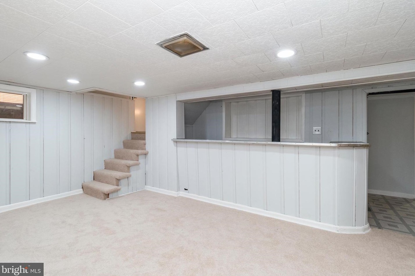 223 Maple Ave, Baltimore MD  21222-4245 exterior