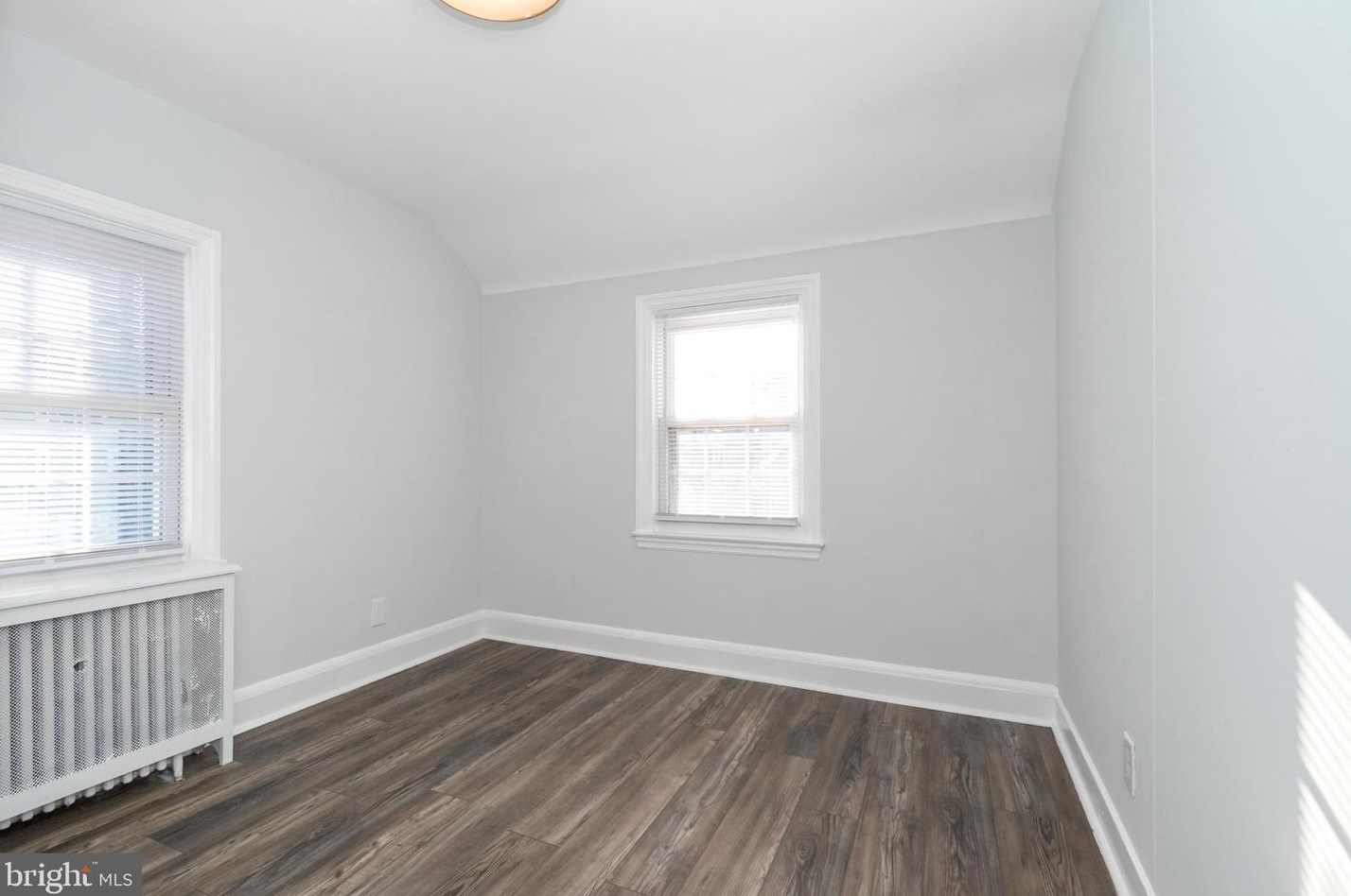 223 Maple Ave, Baltimore MD  21222-4245 exterior