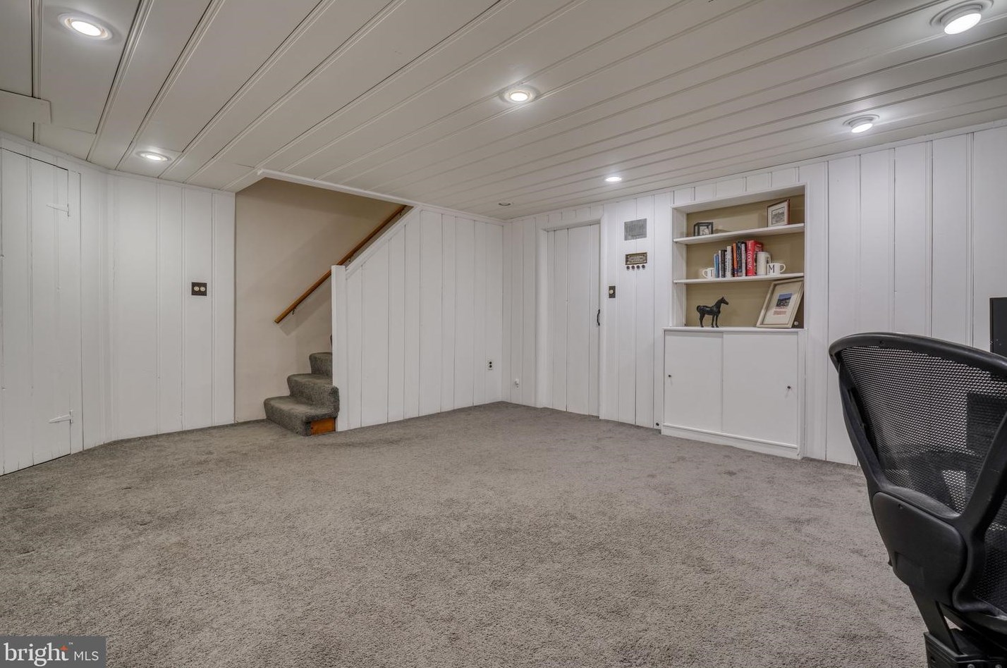 83 Dunkirk Rd, Baltimore MD  21212-1707 exterior