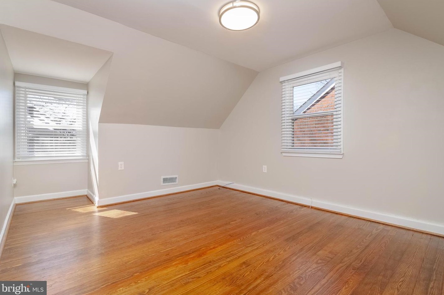 7012 Dunhill Rd, Baltimore MD  21222-5916 exterior