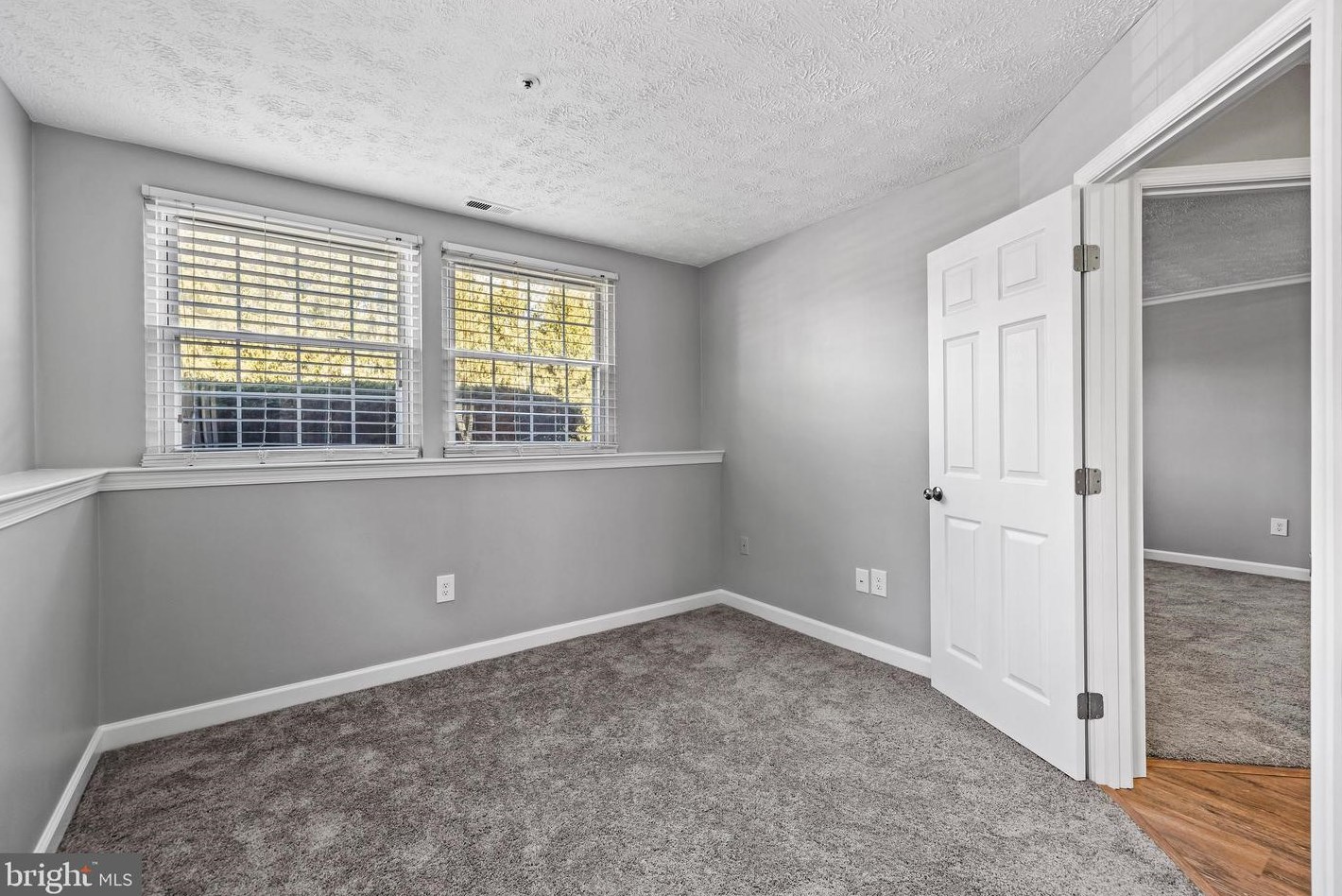 4 Jumpers Cir, Baltimore MD  21236-4845 exterior
