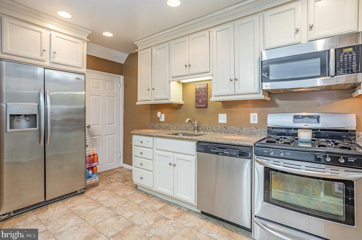 1963 Denbury Dr, Baltimore MD  21222-4602 exterior