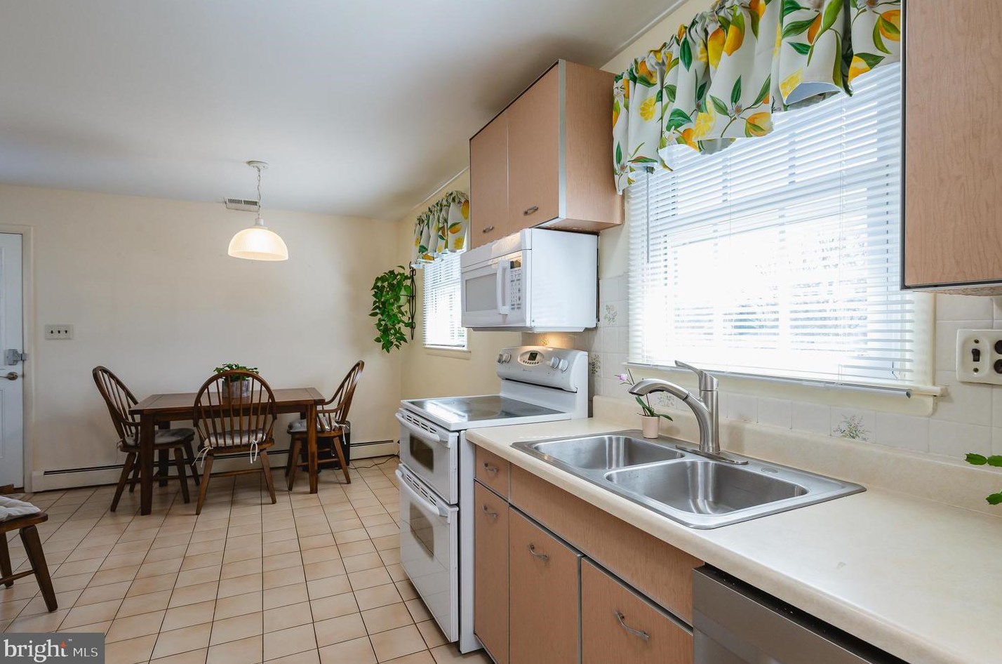 8337 Analee Ave, Baltimore MD  21237-1601 exterior