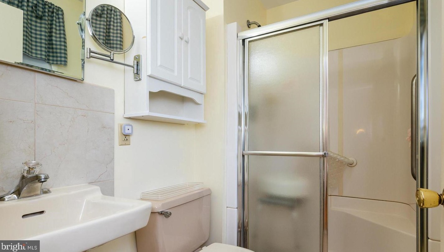 8337 Analee Ave, Baltimore MD  21237-1601 exterior