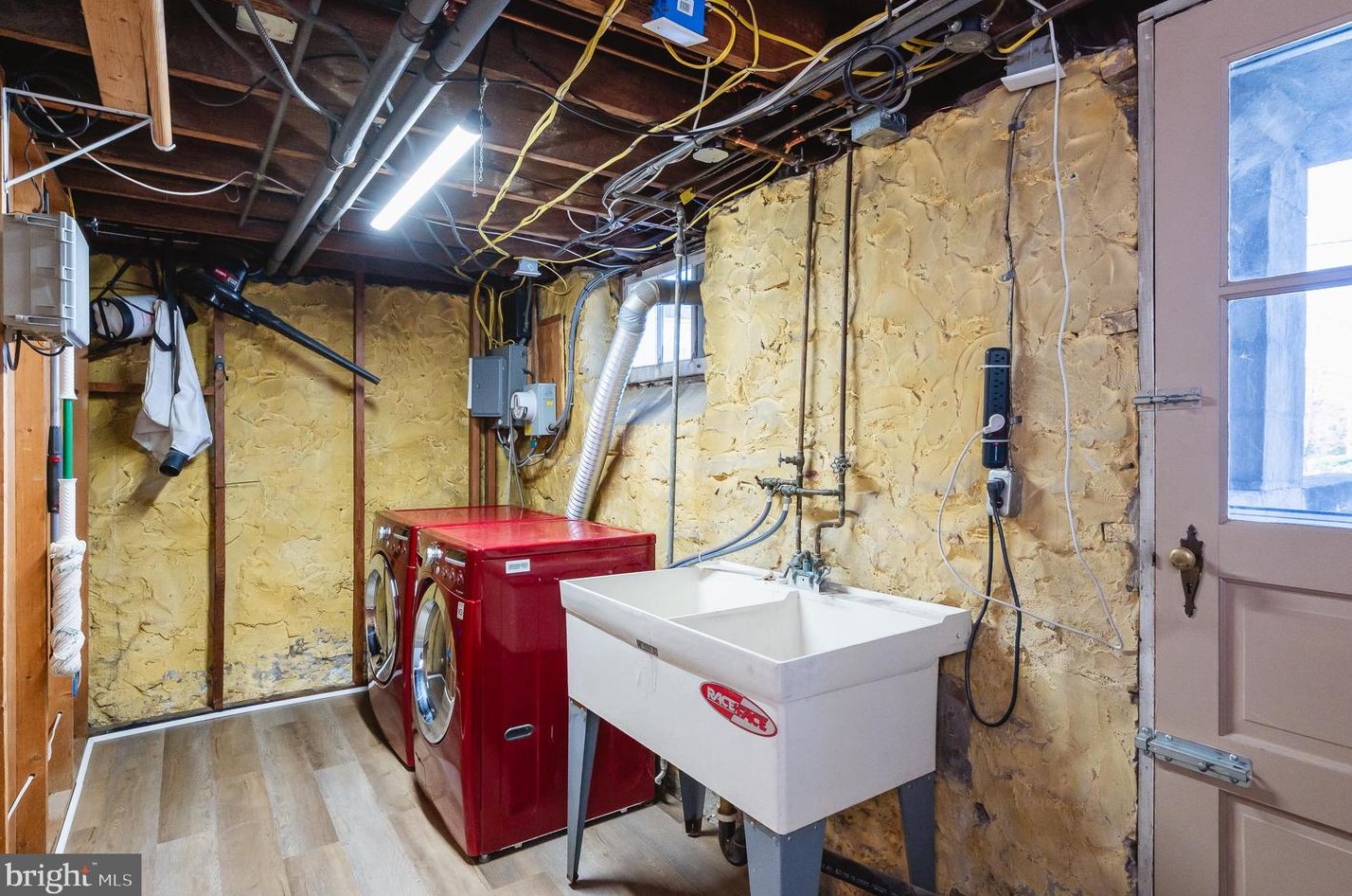 32 Enjay Ave, Baltimore MD  21228-3525 exterior