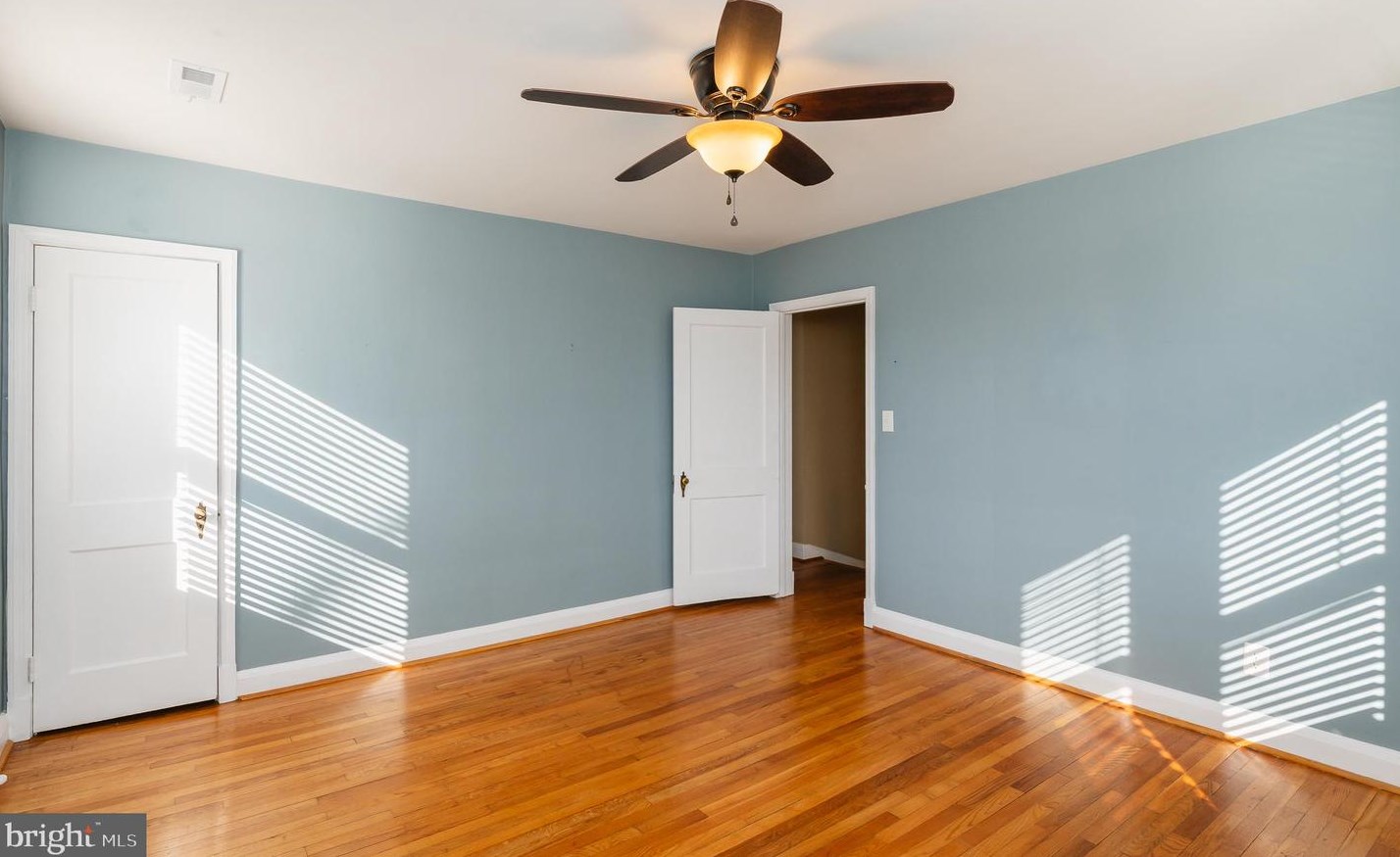 32 Enjay Ave, Baltimore MD  21228-3525 exterior