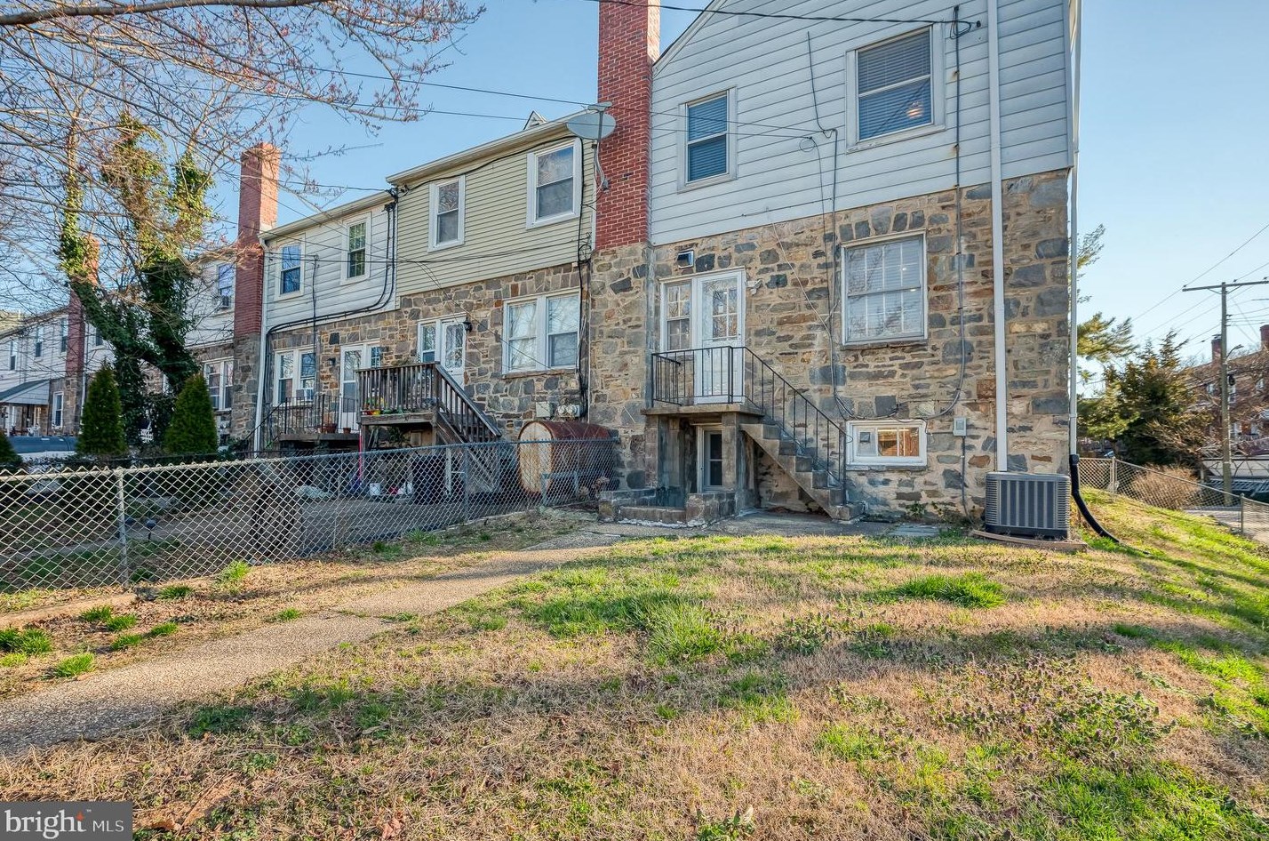 32 Enjay Ave, Baltimore MD  21228-3525 exterior