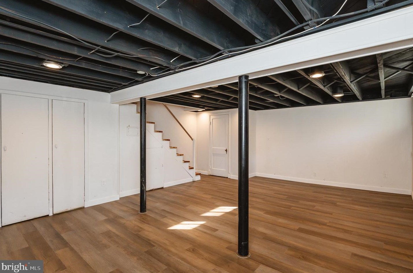 32 Enjay Ave, Baltimore MD  21228-3525 exterior