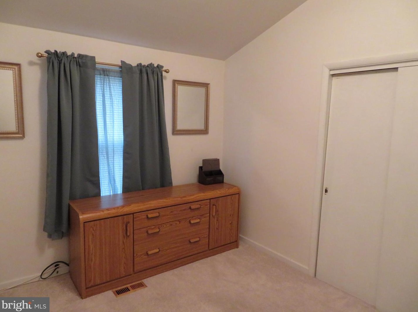 4202 Buckingham Rd, Baltimore MD 21207-4614 exterior