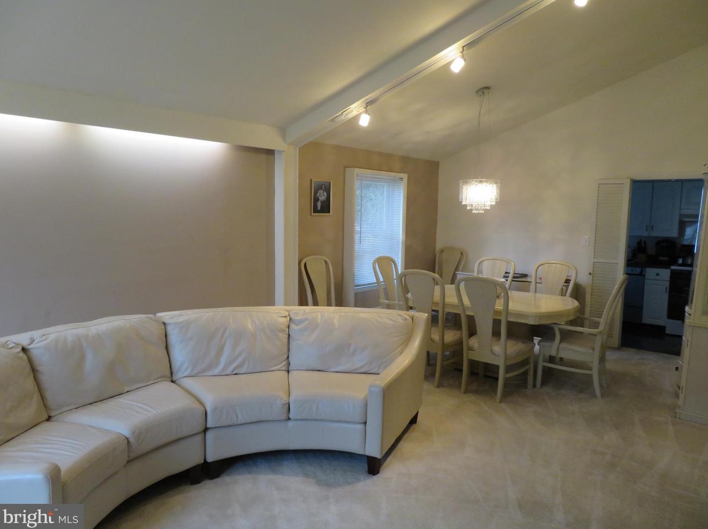 4202 Buckingham Rd, Baltimore MD 21207-4614 exterior