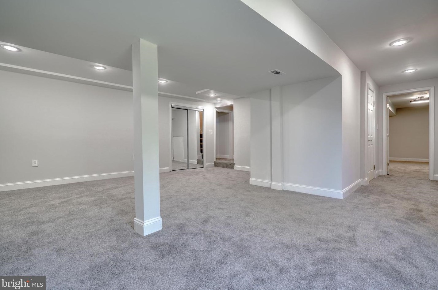 9729 Magledt Rd, Baltimore MD  21234-1818 exterior
