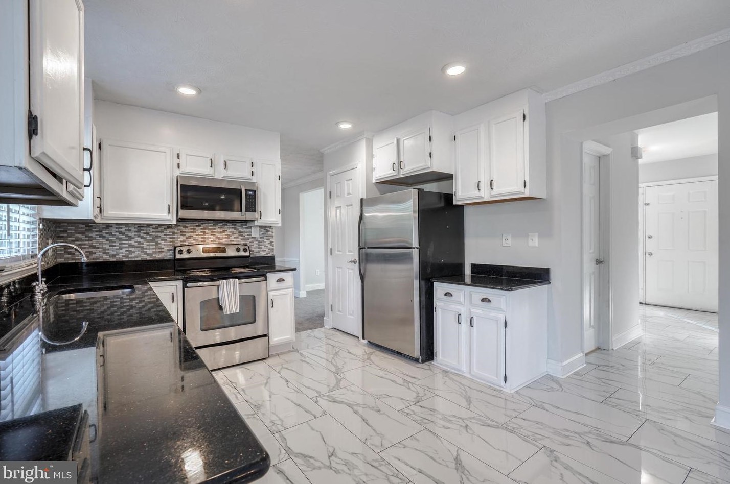 9729 Magledt Rd, Baltimore MD  21234-1818 exterior