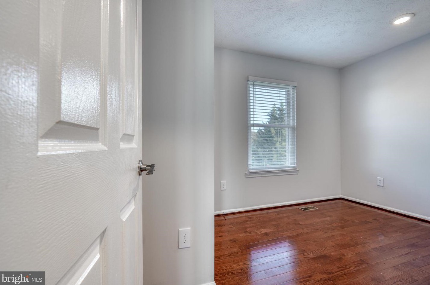 9729 Magledt Rd, Baltimore MD  21234-1818 exterior