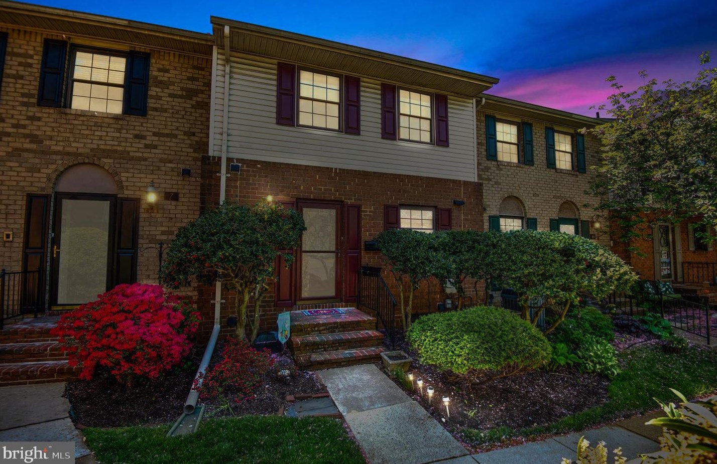 9 Bellows Ct, Baltimore MD  21204-2717 exterior