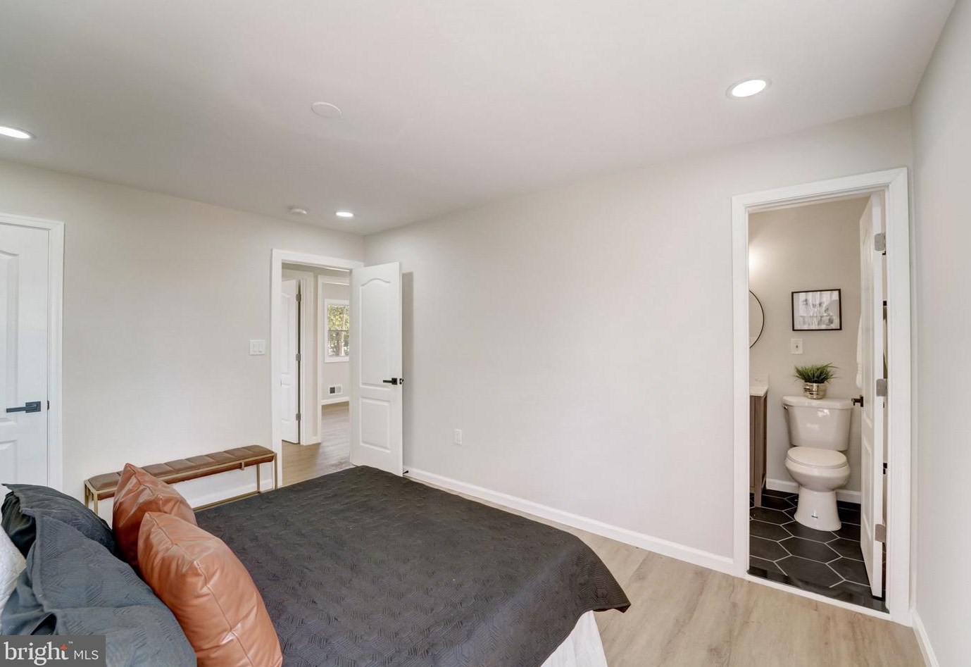 1932 Mountain Ave, Baltimore MD  21234-2726 exterior