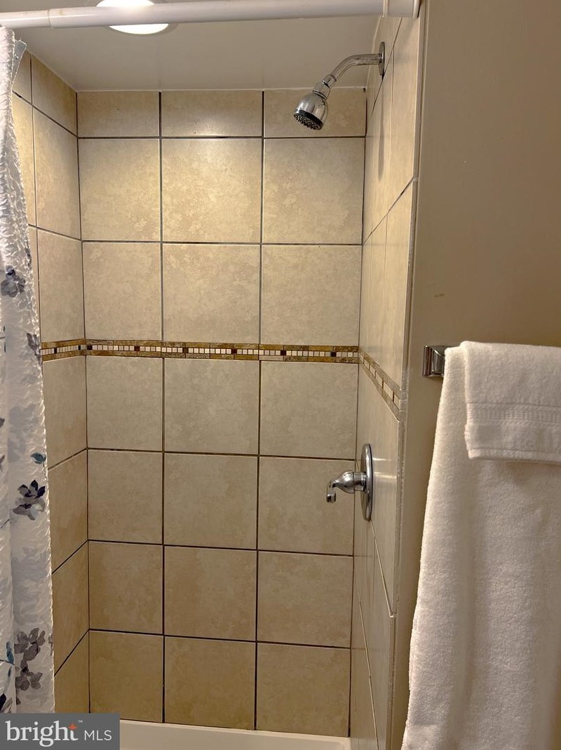 7285 Bridgewood Dr, Baltimore MD  21224-1901 exterior