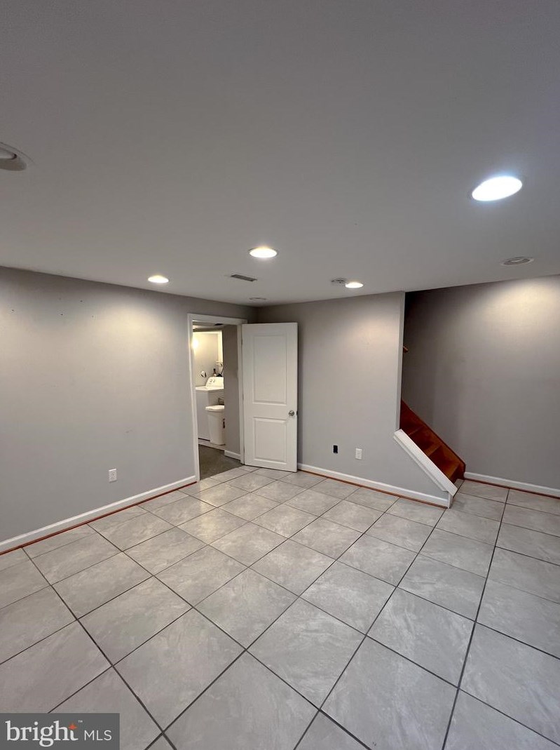 7285 Bridgewood Dr, Baltimore MD  21224-1901 exterior