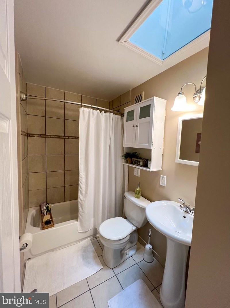 7285 Bridgewood Dr, Baltimore MD  21224-1901 exterior