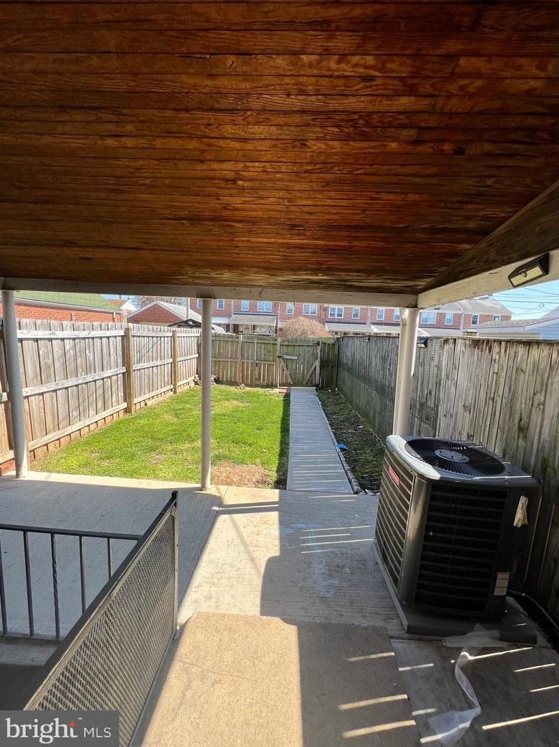 7285 Bridgewood Dr, Baltimore MD  21224-1901 exterior