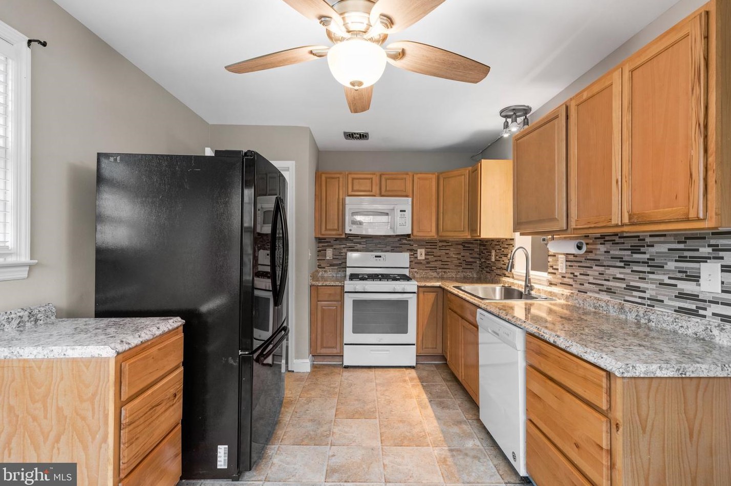 1711 Summit Ave, Baltimore MD  21237-1368 exterior