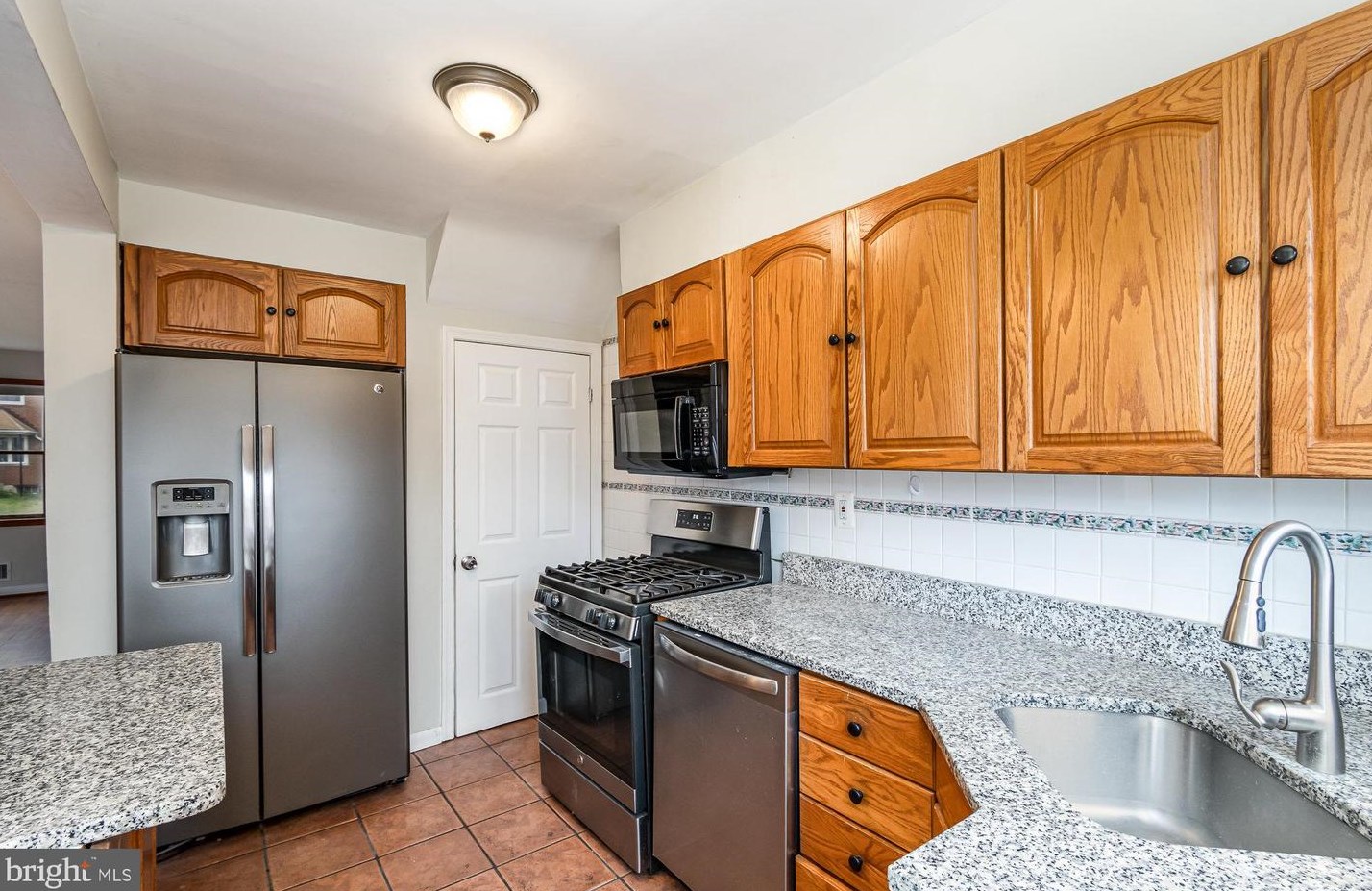 2246 Graythorn Rd, Baltimore MD  21220-4931 exterior