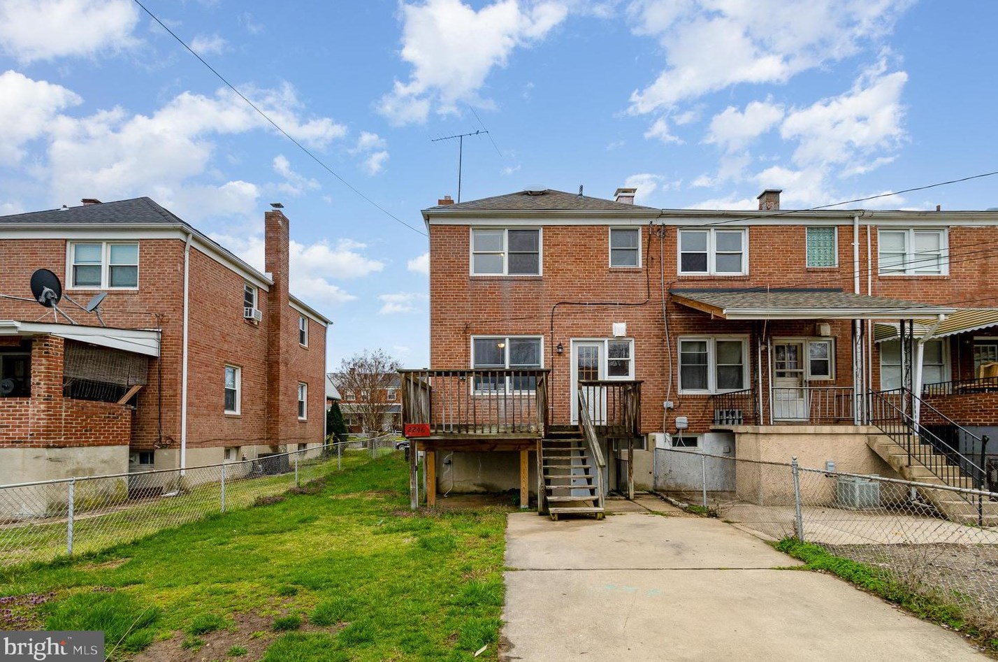 2246 Graythorn Rd, Baltimore MD  21220-4931 exterior