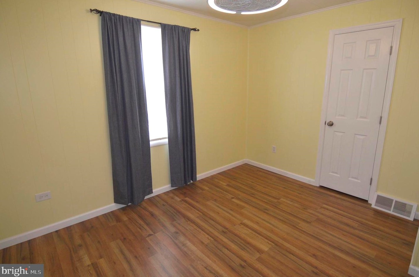 1724 Earhart Rd, Baltimore MD  21221-2101 exterior