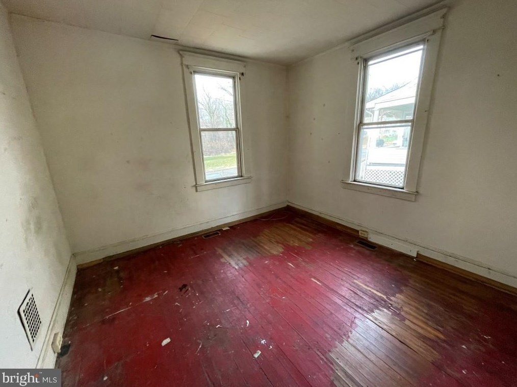 2701 Gwynnmore Ave, Baltimore MD  21207-6147 exterior