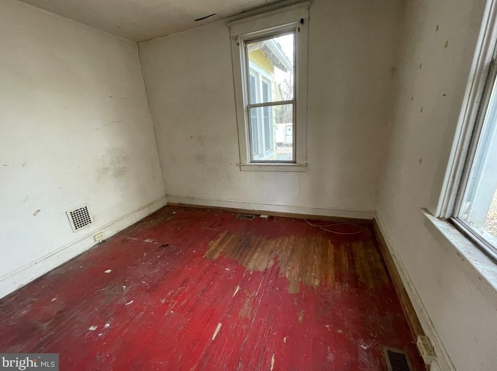 2701 Gwynnmore Ave, Baltimore MD  21207-6147 exterior