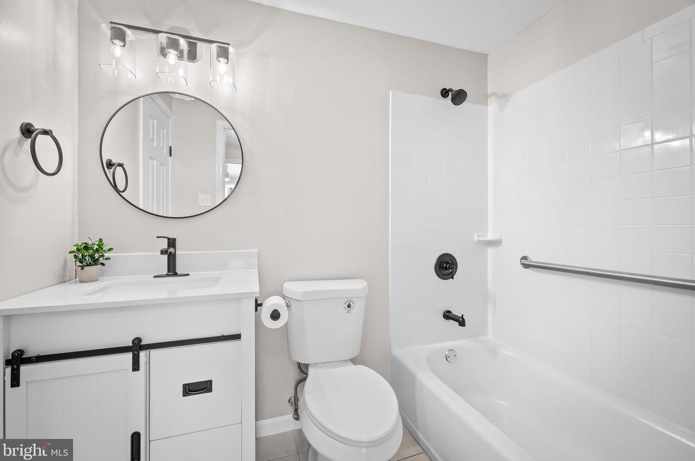 4406 Hallfield Manor Dr, Baltimore MD  21236-2815 exterior