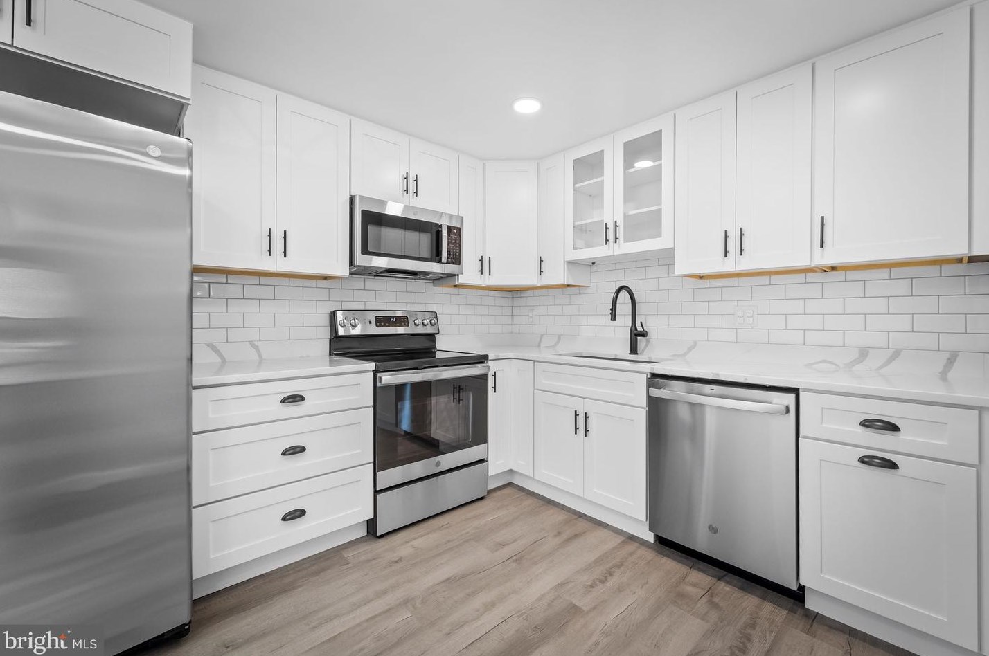 4406 Hallfield Manor Dr, Baltimore MD  21236-2815 exterior