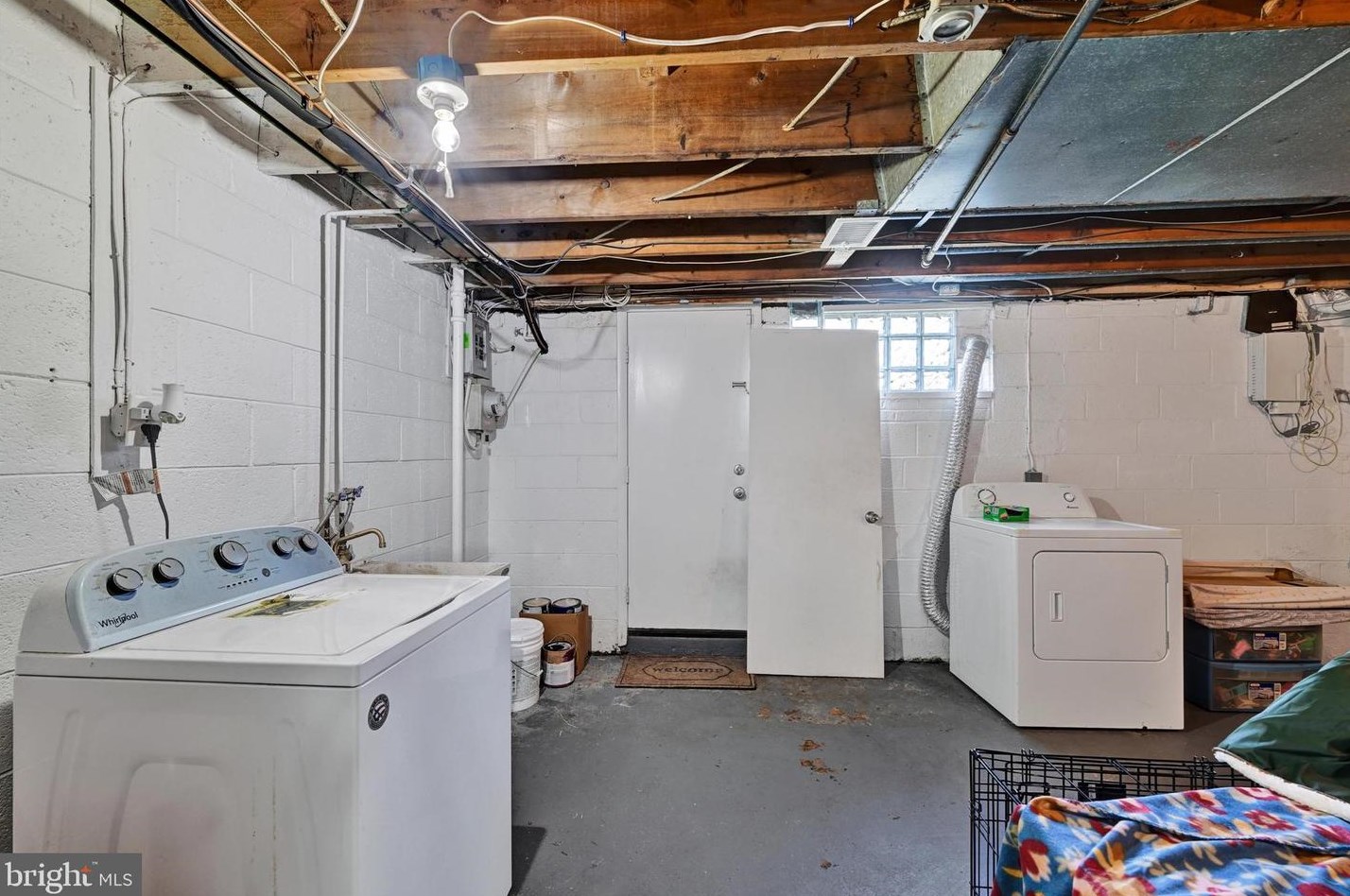 1003 Marlyn Ave, Baltimore MD  21221-1306 exterior