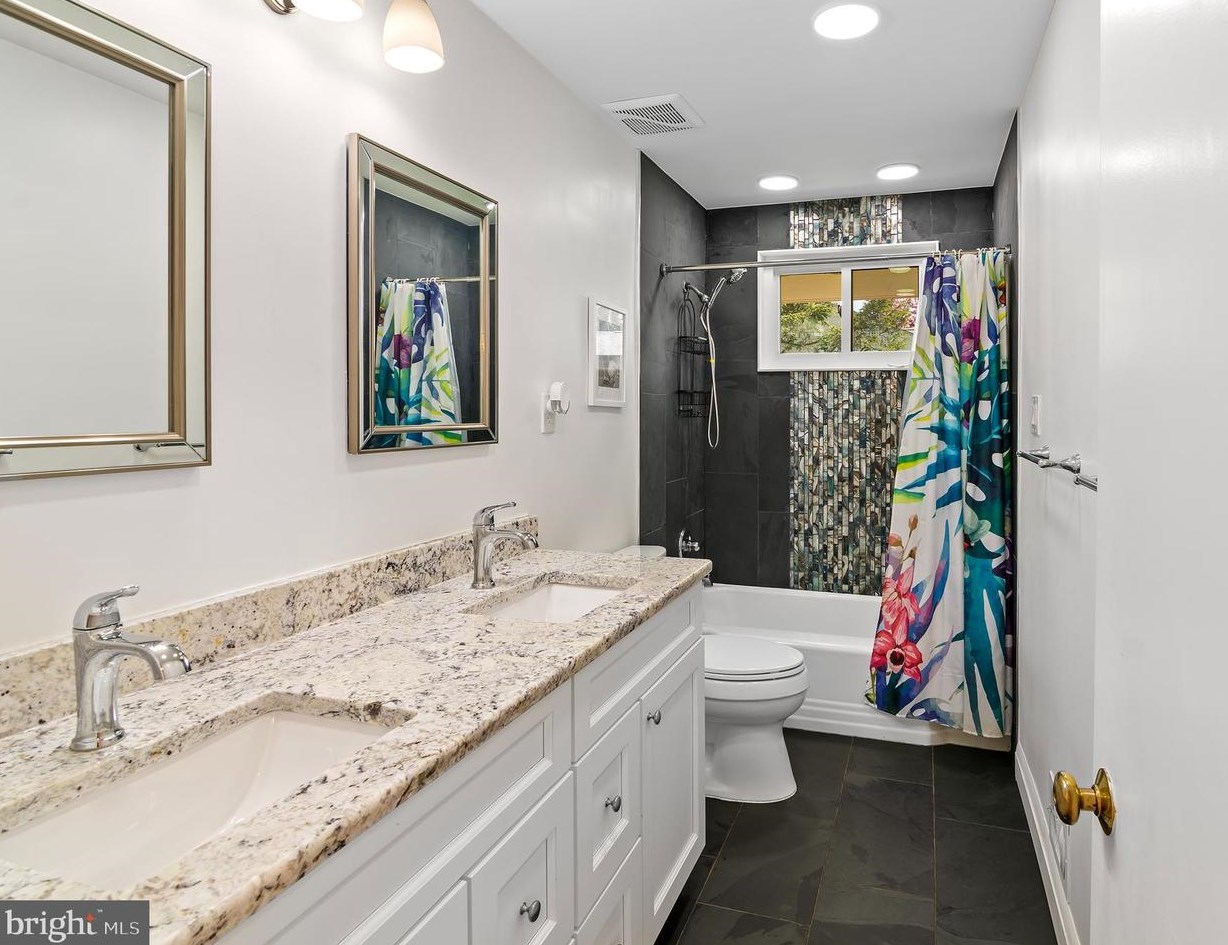 3315 Smith Ave, Baltimore MD 21208-4539 exterior