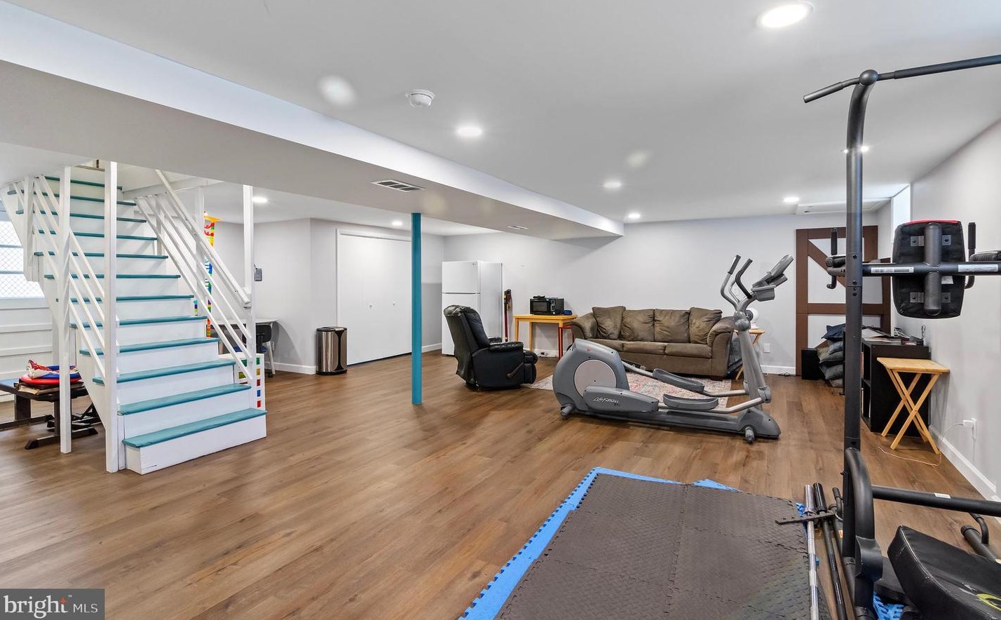 3315 Smith Ave, Baltimore MD 21208-4539 exterior